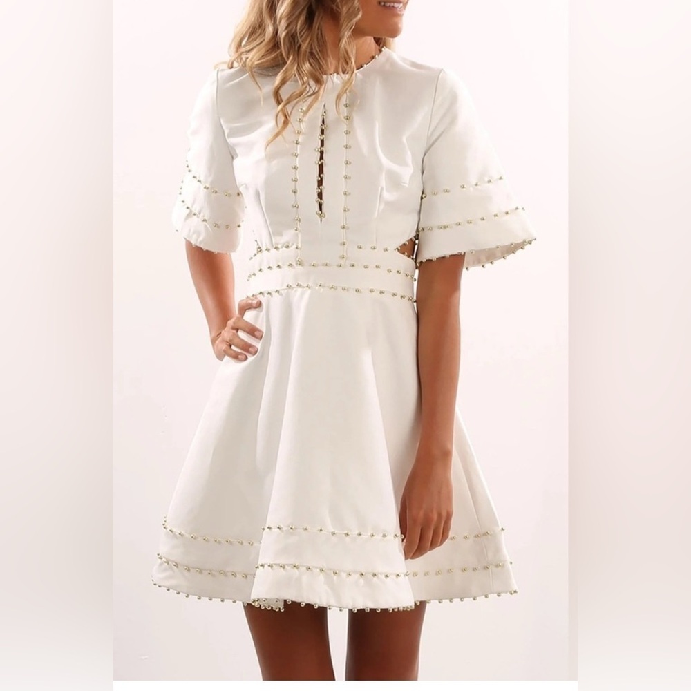 Avantlook Women's S Ivory Dress Gold Beaded Trim Cut Out Sides NWT - Picture 4 of 8